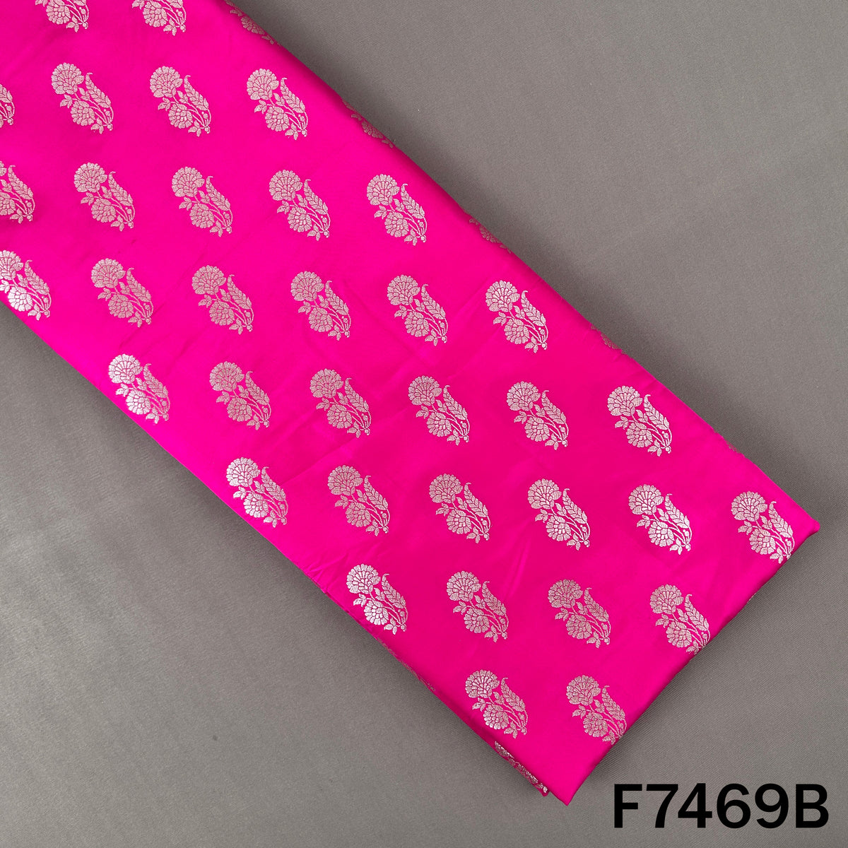 Banarasi Brocade Fabric - F7469