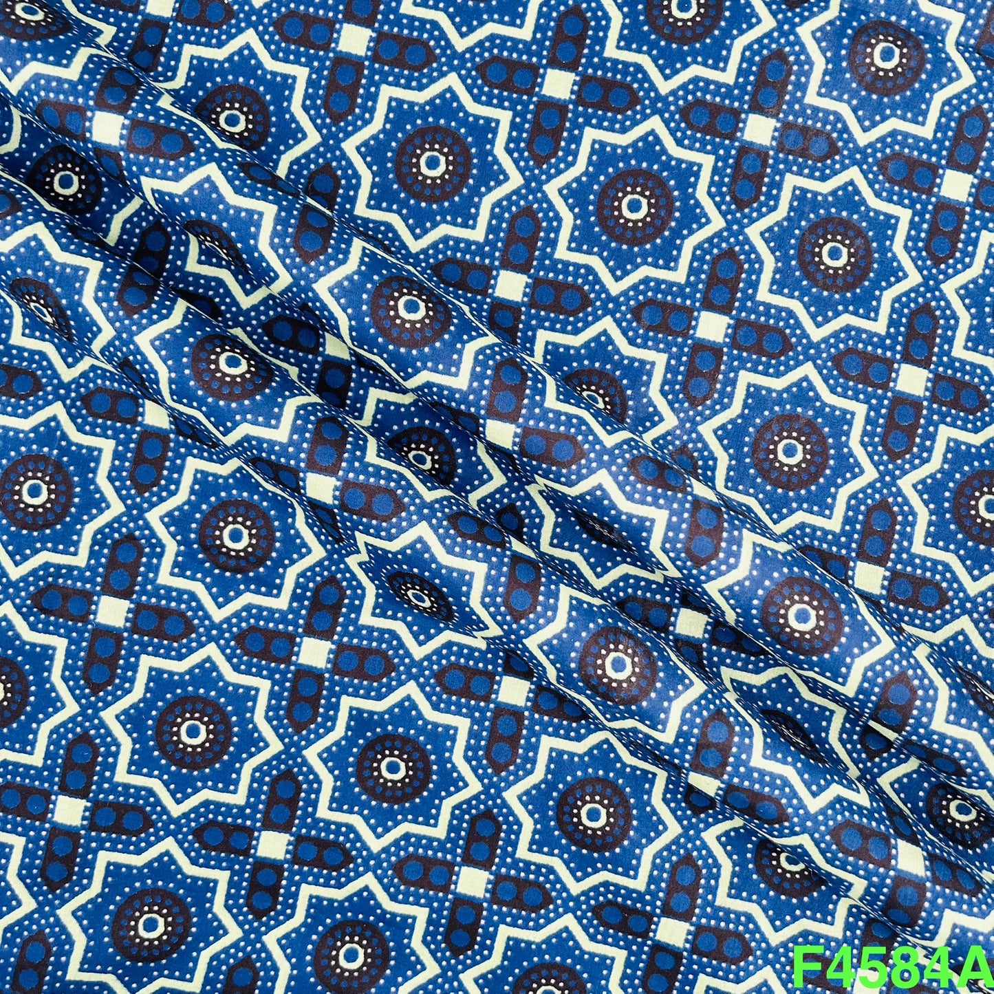 Printed Cambric Cotton Fabric- F4584