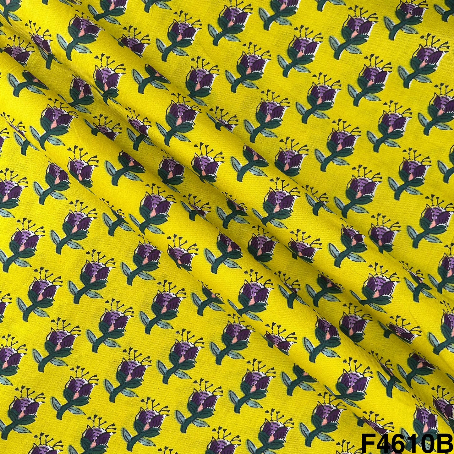Printed Cambric Cotton Fabric- F4610