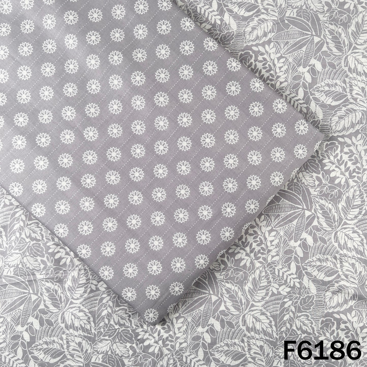 Digital Print Mul Cotton Fabric - F6186