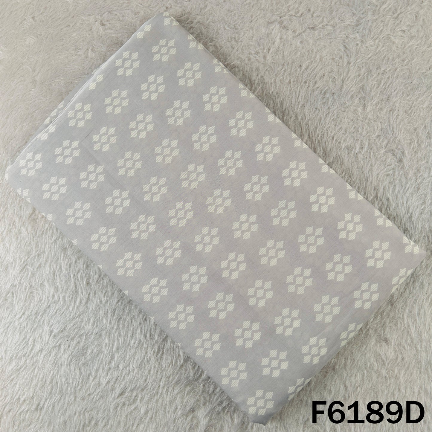 Digital Print Mul Cotton Fabric - F6189