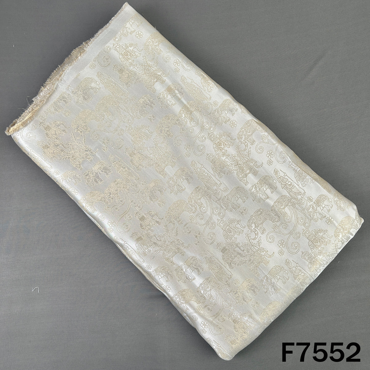 Dyeable Self Jacquard Tissue Fabric - F7552