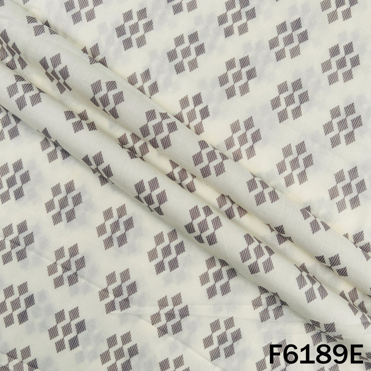 Digital Print Mul Cotton Fabric - F6189