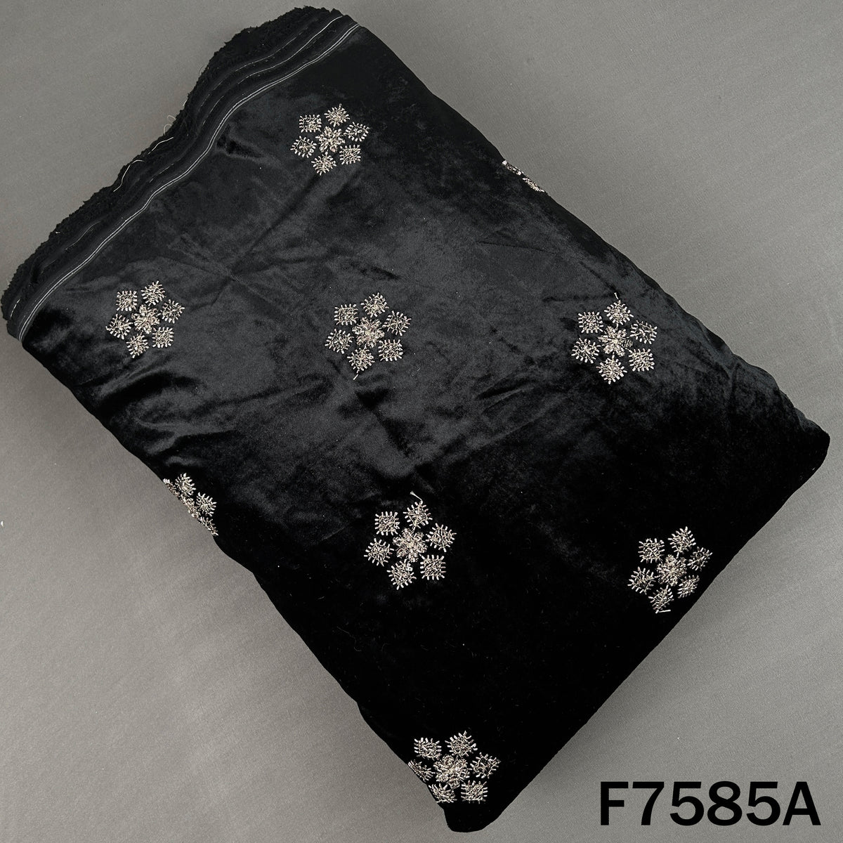 Cut Dana Zari Work Velvet Fabric - F7585