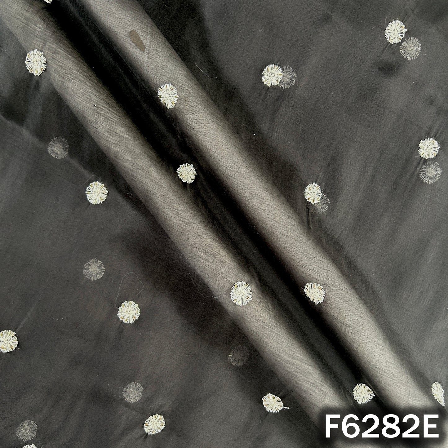 Cut Dana Thread Work Muslin Silk Fabric - F6282