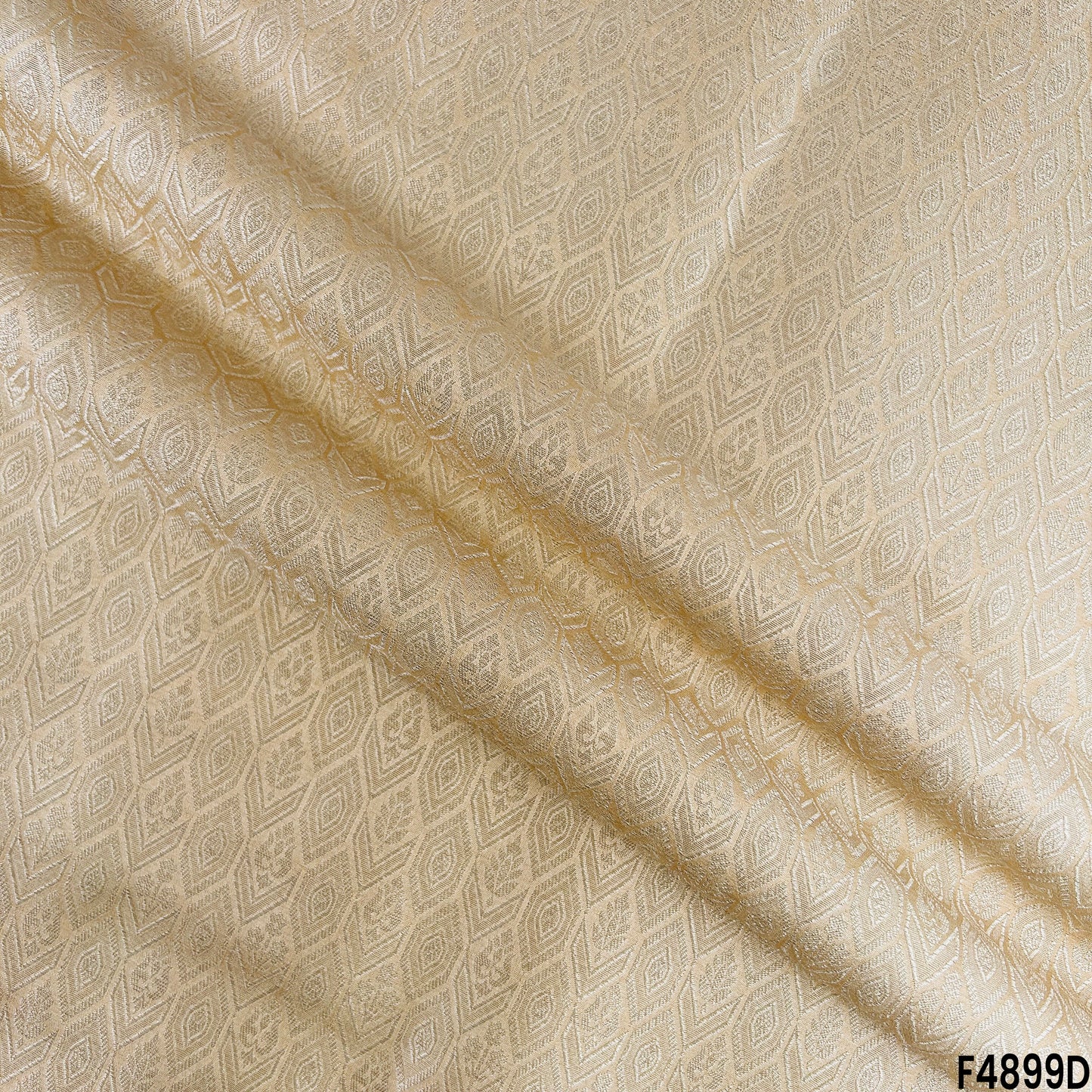 Banarasi Brocade Fabric-F4899