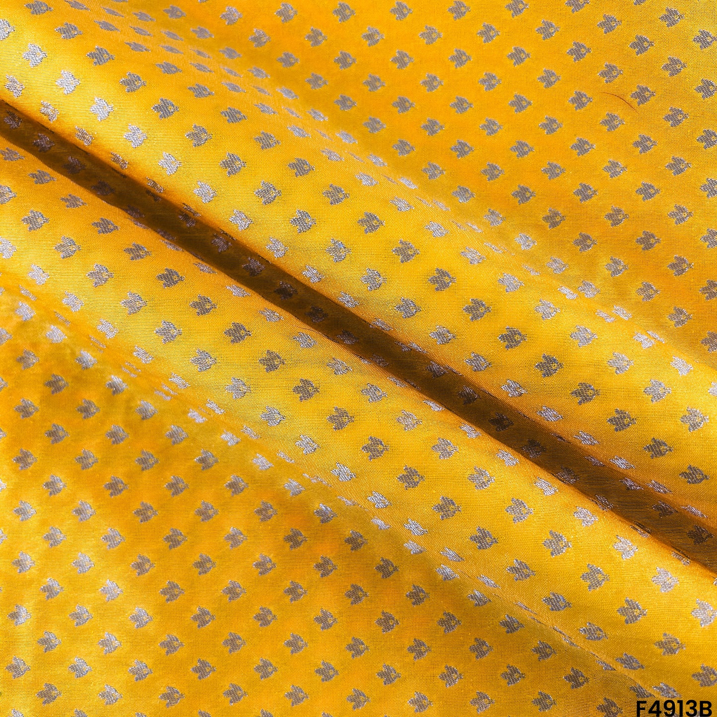 Zari Banarasi Silk Fabric-F4913