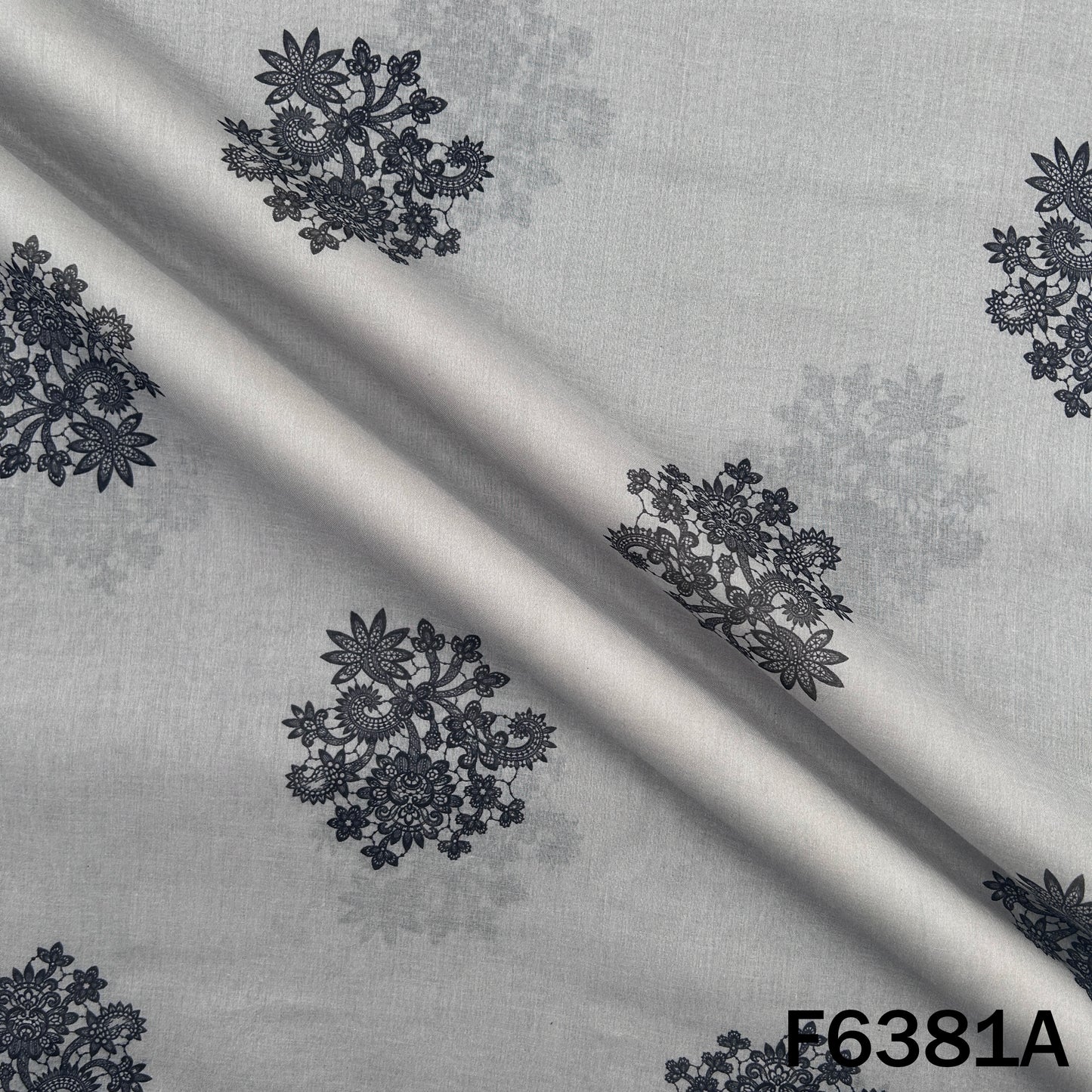 Printed Mul Cotton Fabric - F6381