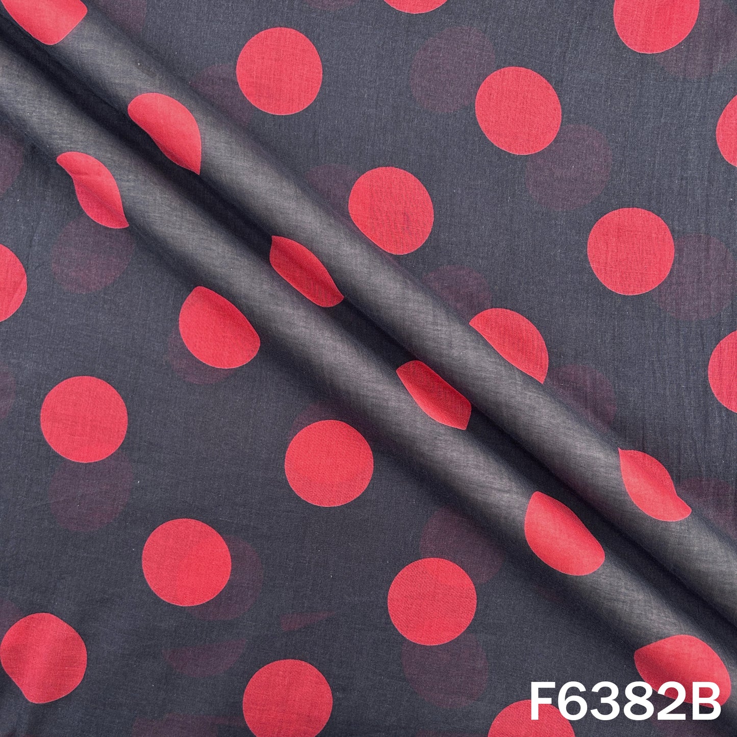 Printed Mul Cotton Fabric - F6382