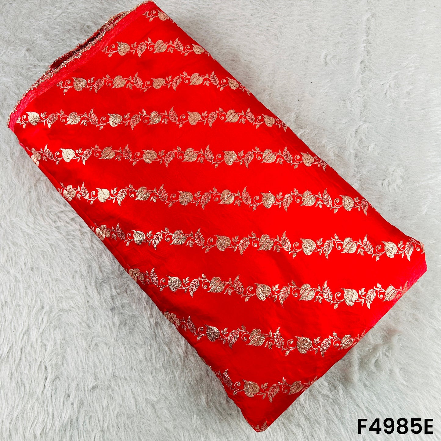 Zari Work Banarasi Silk Fabric-F4985