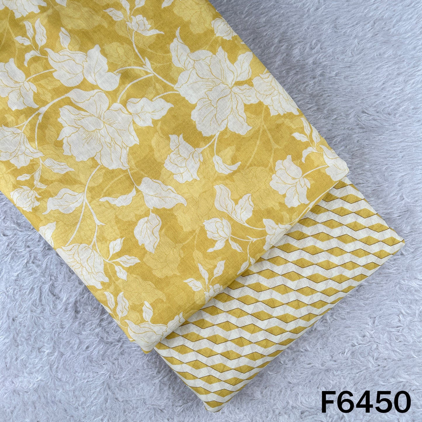 Digital Print Mul Cotton Fabric - F6450