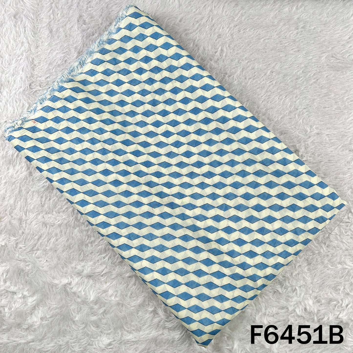 Digital Print Mul Cotton Fabric - F6451