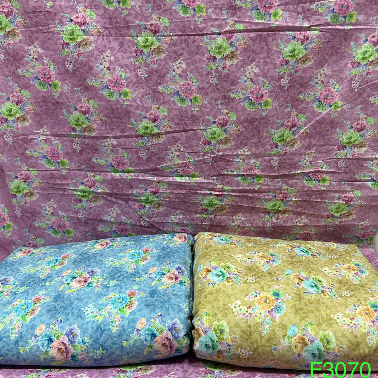Printed Lizzy Bizzy Cotton Fabric-F3070