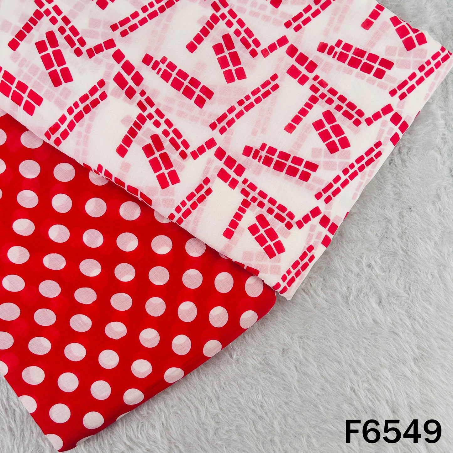 Printed Mul Cotton Fabric - F6549