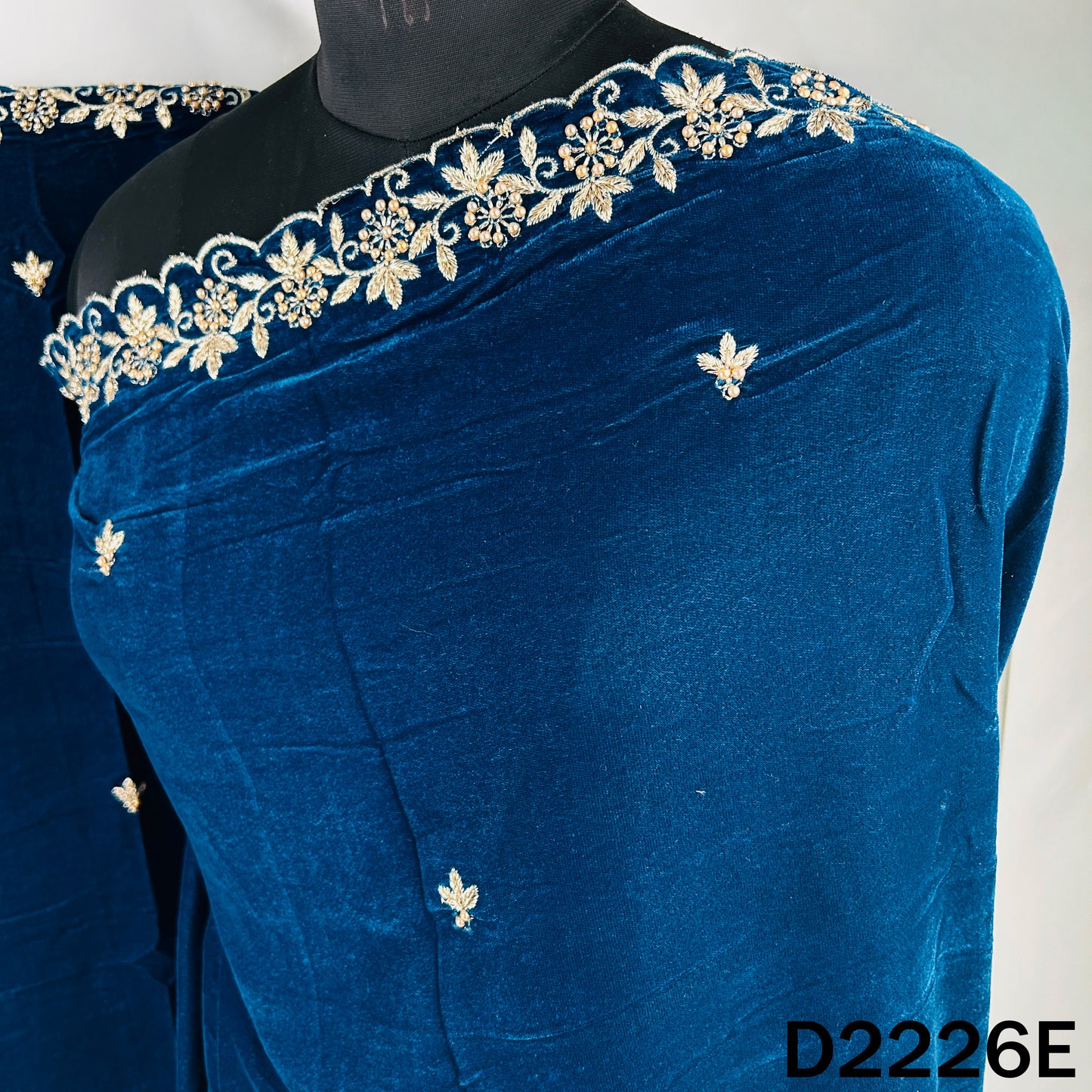 Zari Embroidered Stone Work Velvet Dupatta - D2226