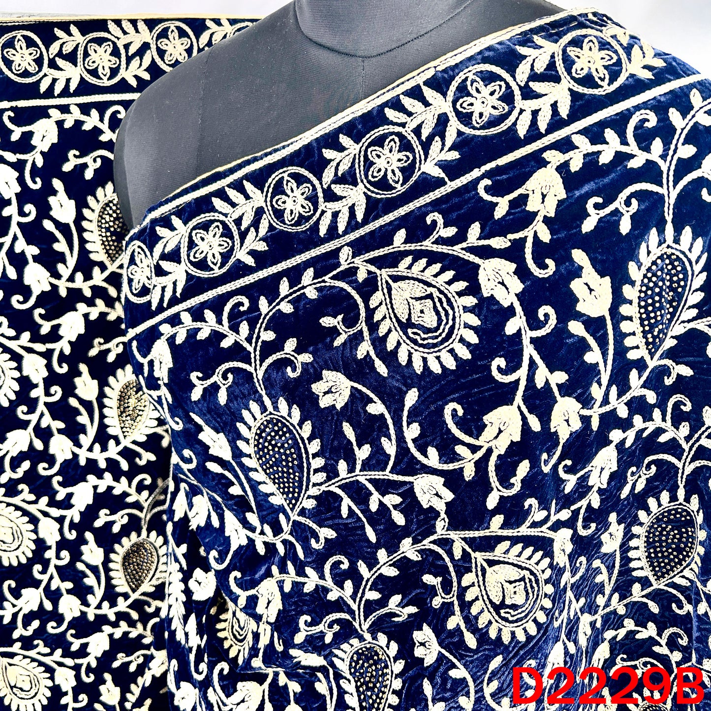 Thread Embroidered Stone Work Velvet Dupatta - D2229