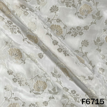 Dyeable Zari Crepe Fabric - F6715