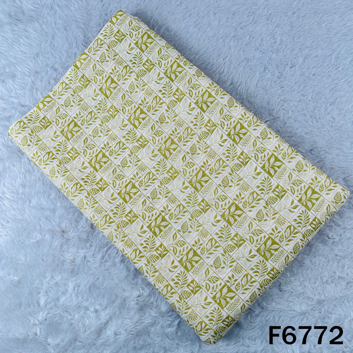 Printed Mul Cotton Fabric - F6772