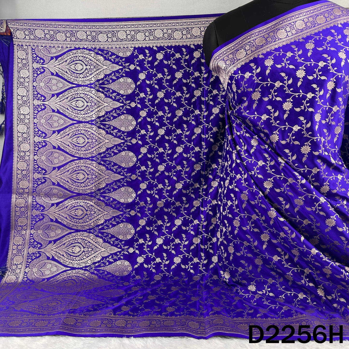 Zari Work Pure Banarasi Silk Dupatta - D2256