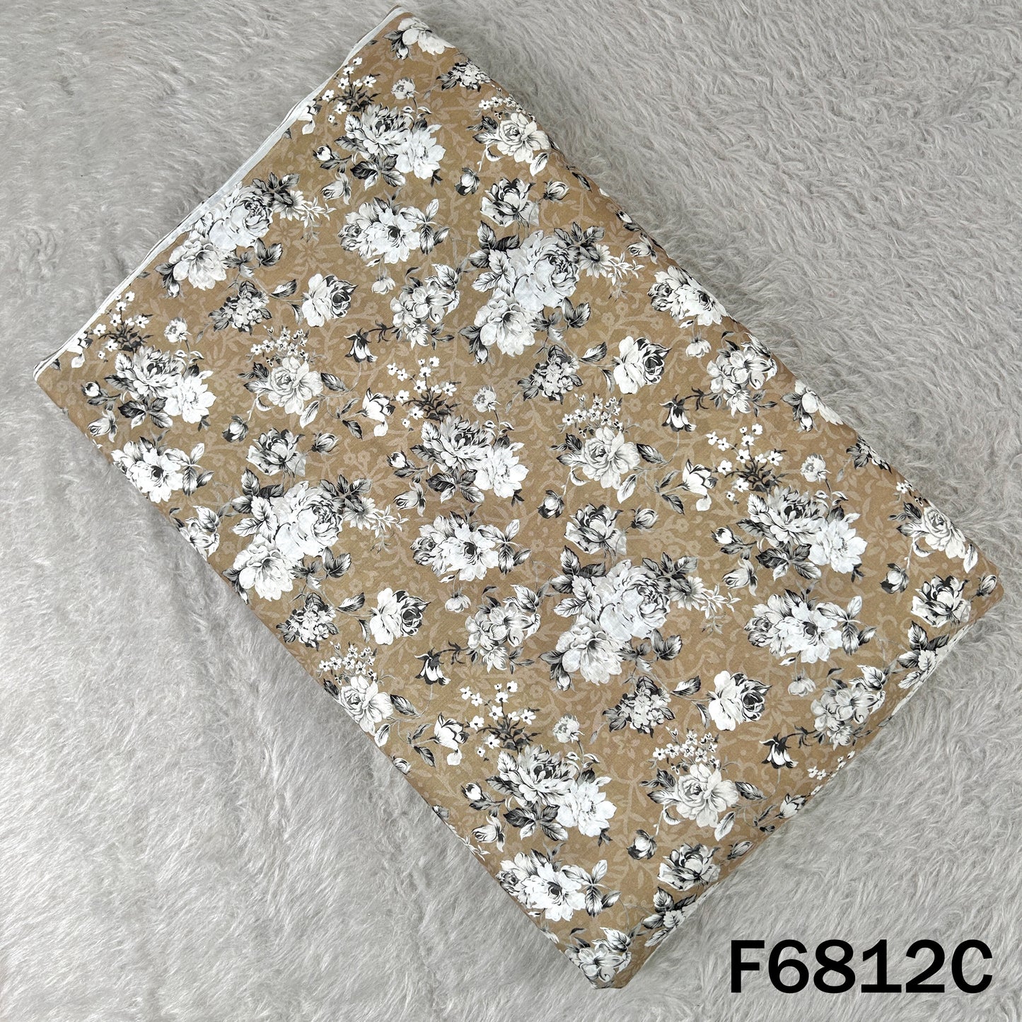 Digital Print Lizzy Bizzy Fabric - F6812