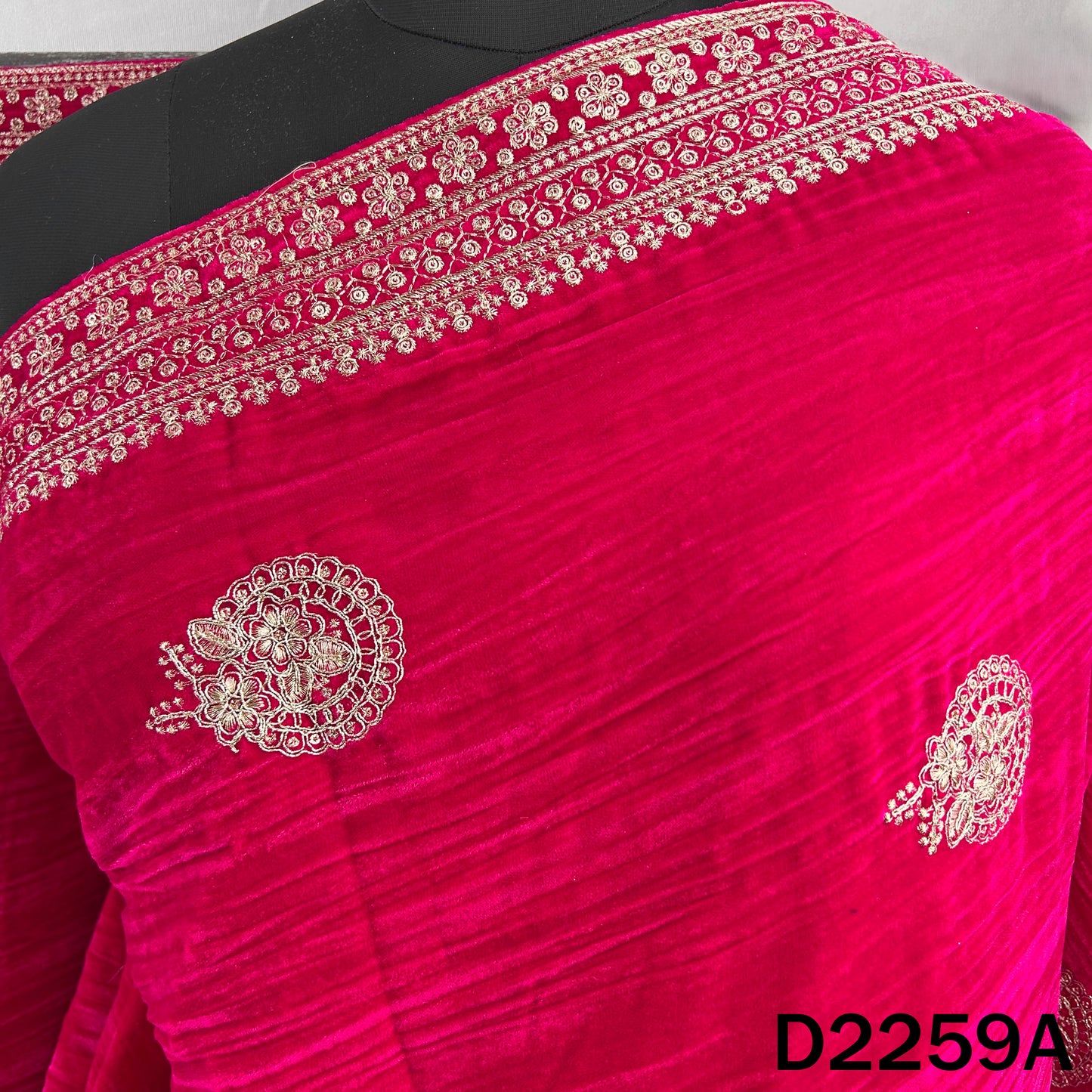 Zari Sequins Embroidered Crush Velvet Dupatta - D2259