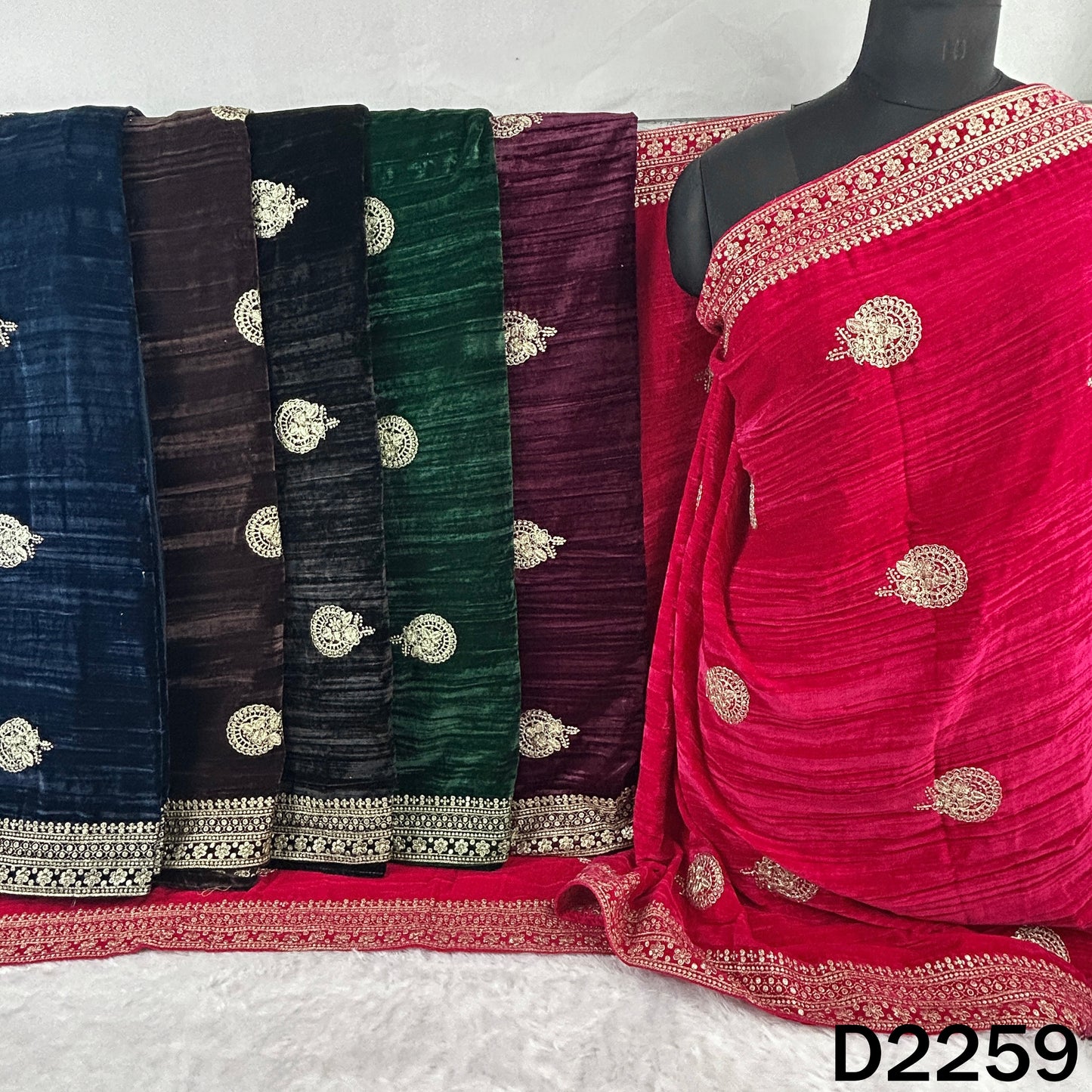 Zari Sequins Embroidered Crush Velvet Dupatta - D2259