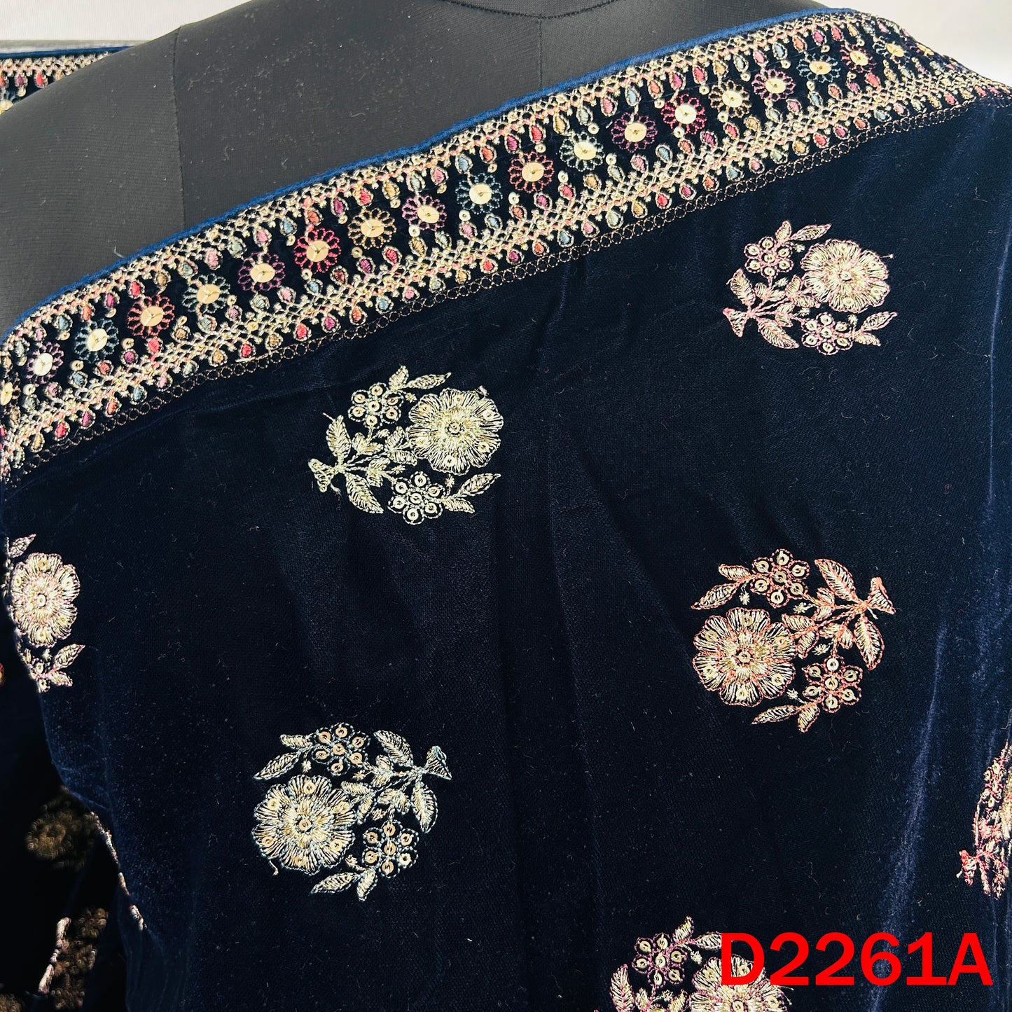 Zari Sequins Thread Embroidered Velvet Dupatta - D2261