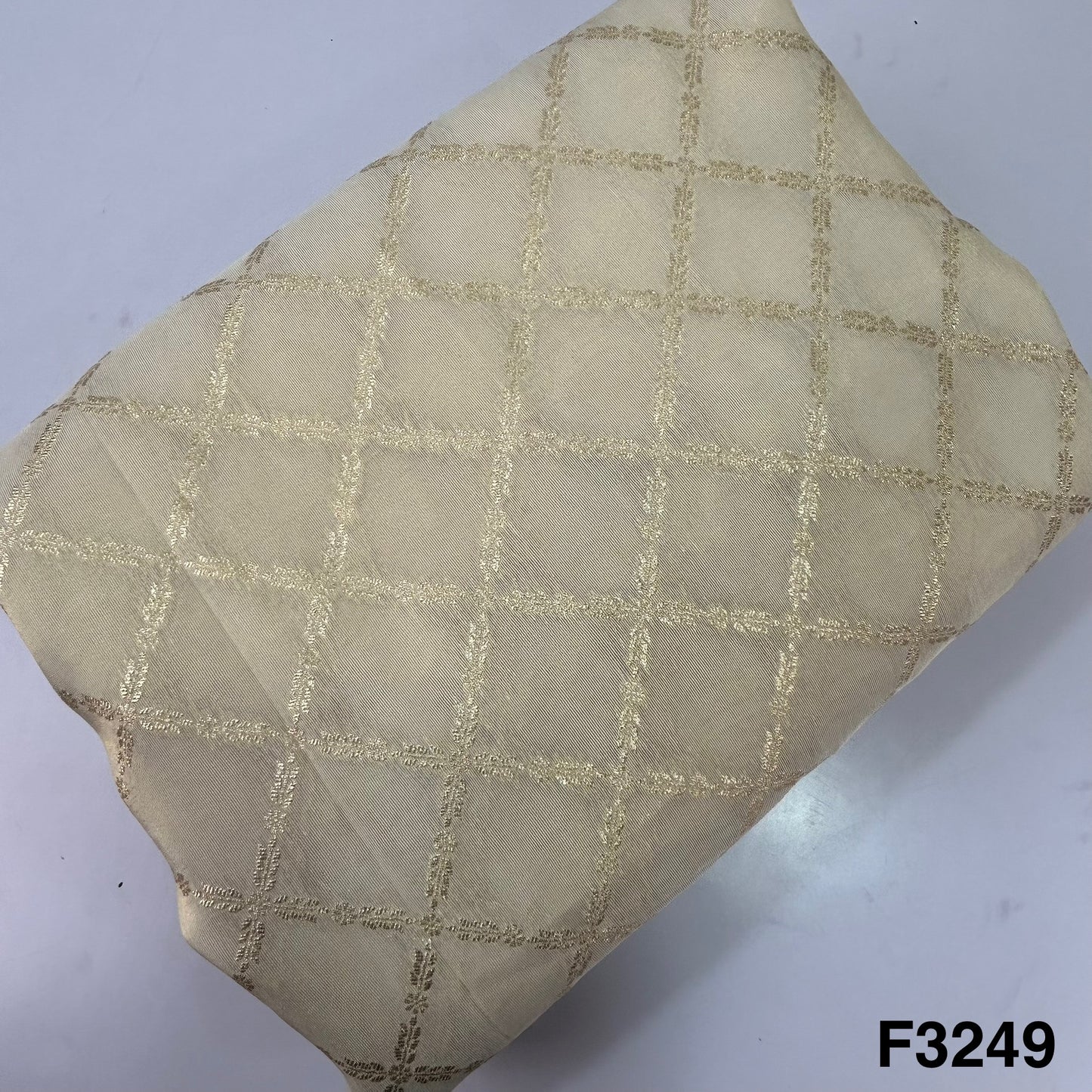 Dyeable Zari Tissue Fabric-F3249