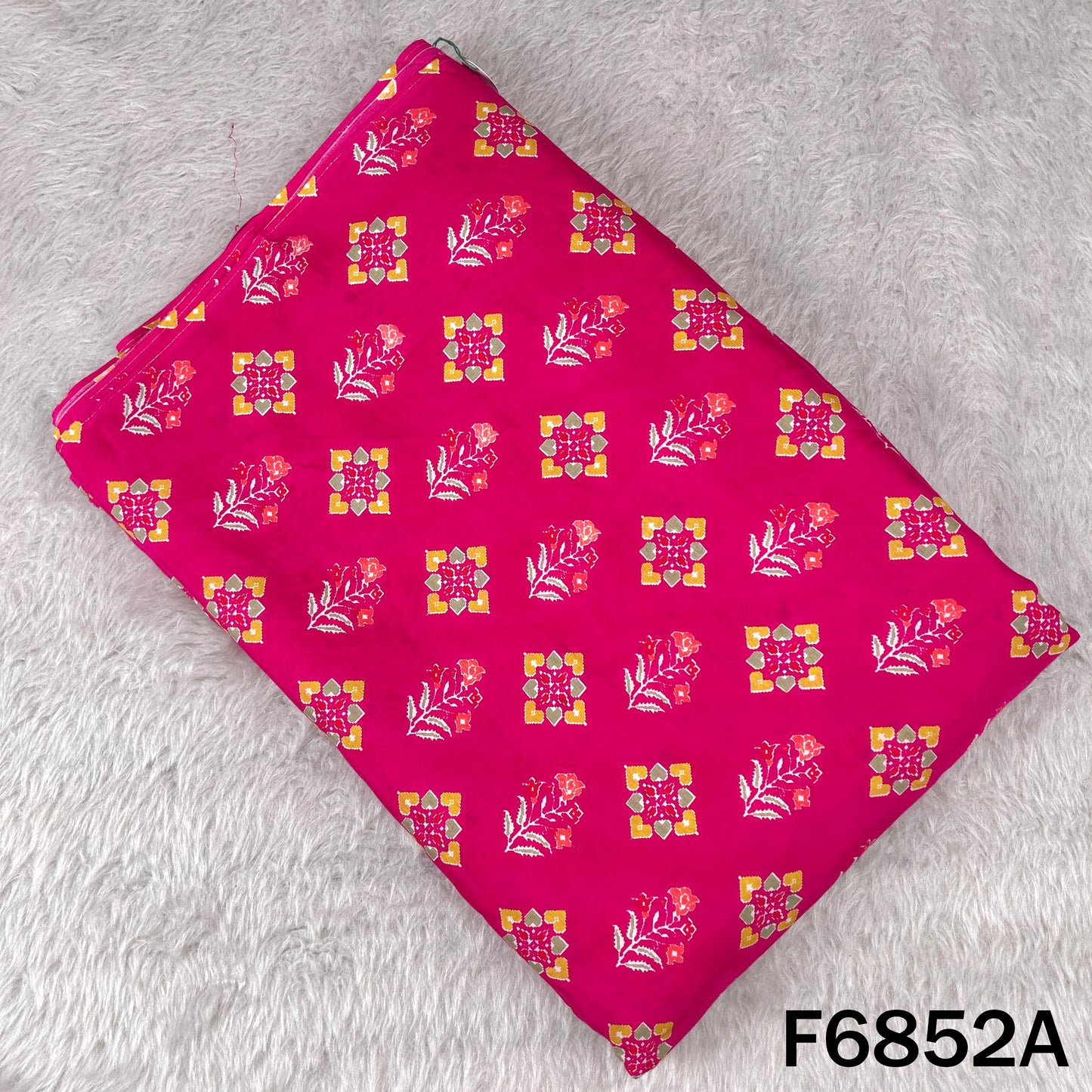 Printed Muslin Cotton Fabric - F6852