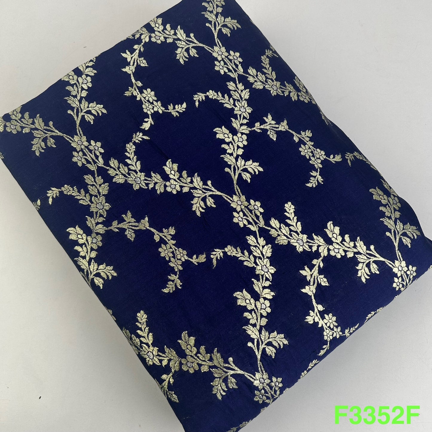Banarasi Pure Silk Fabric-F3352