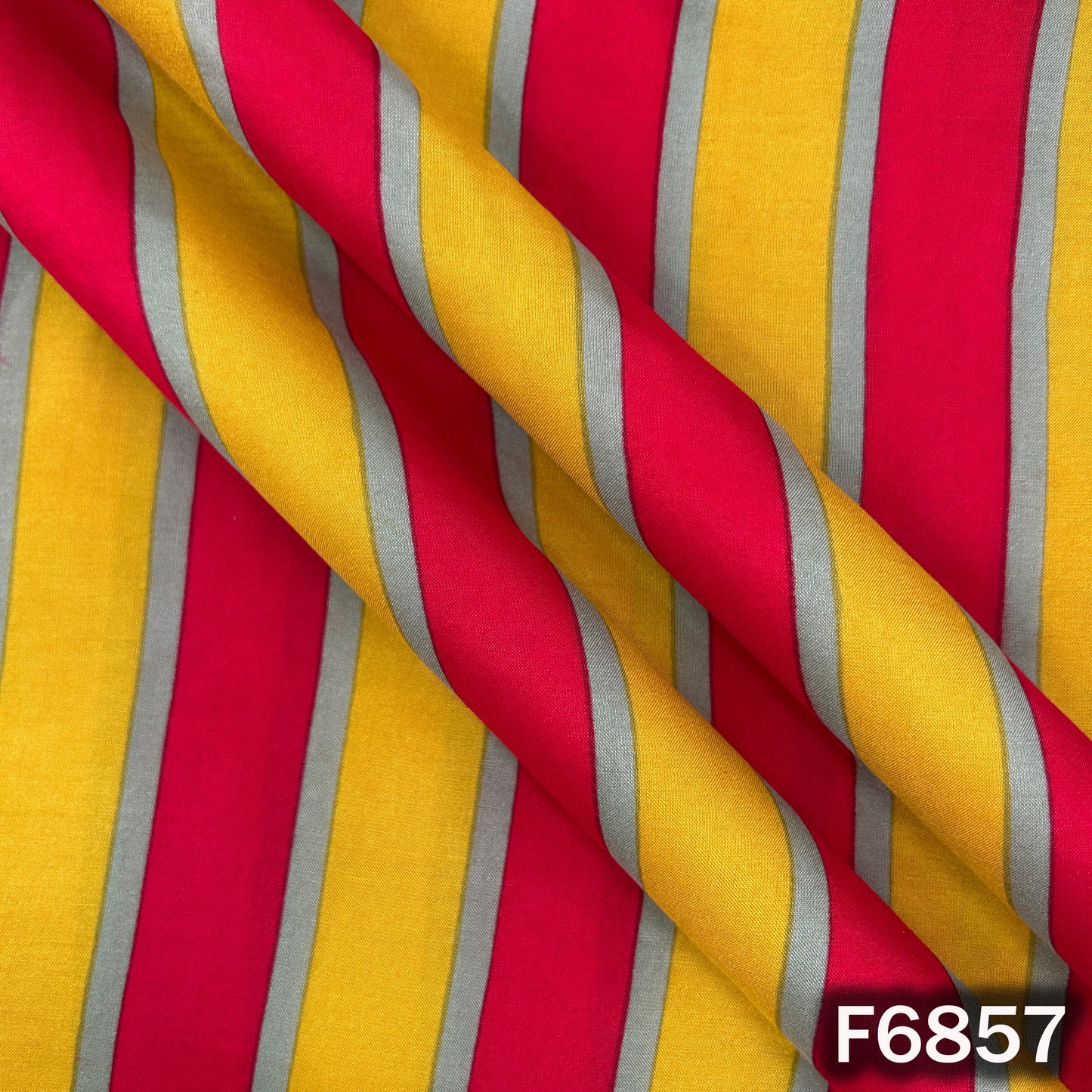 Printed Muslin Cotton Fabric - F6857