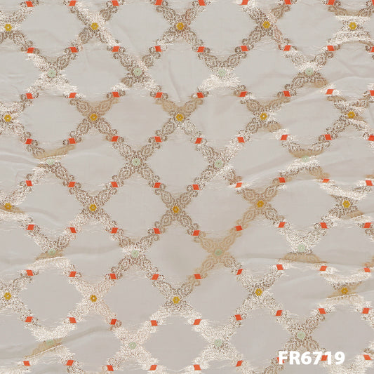 Dyeable Zari Organza Fabric-FR6719